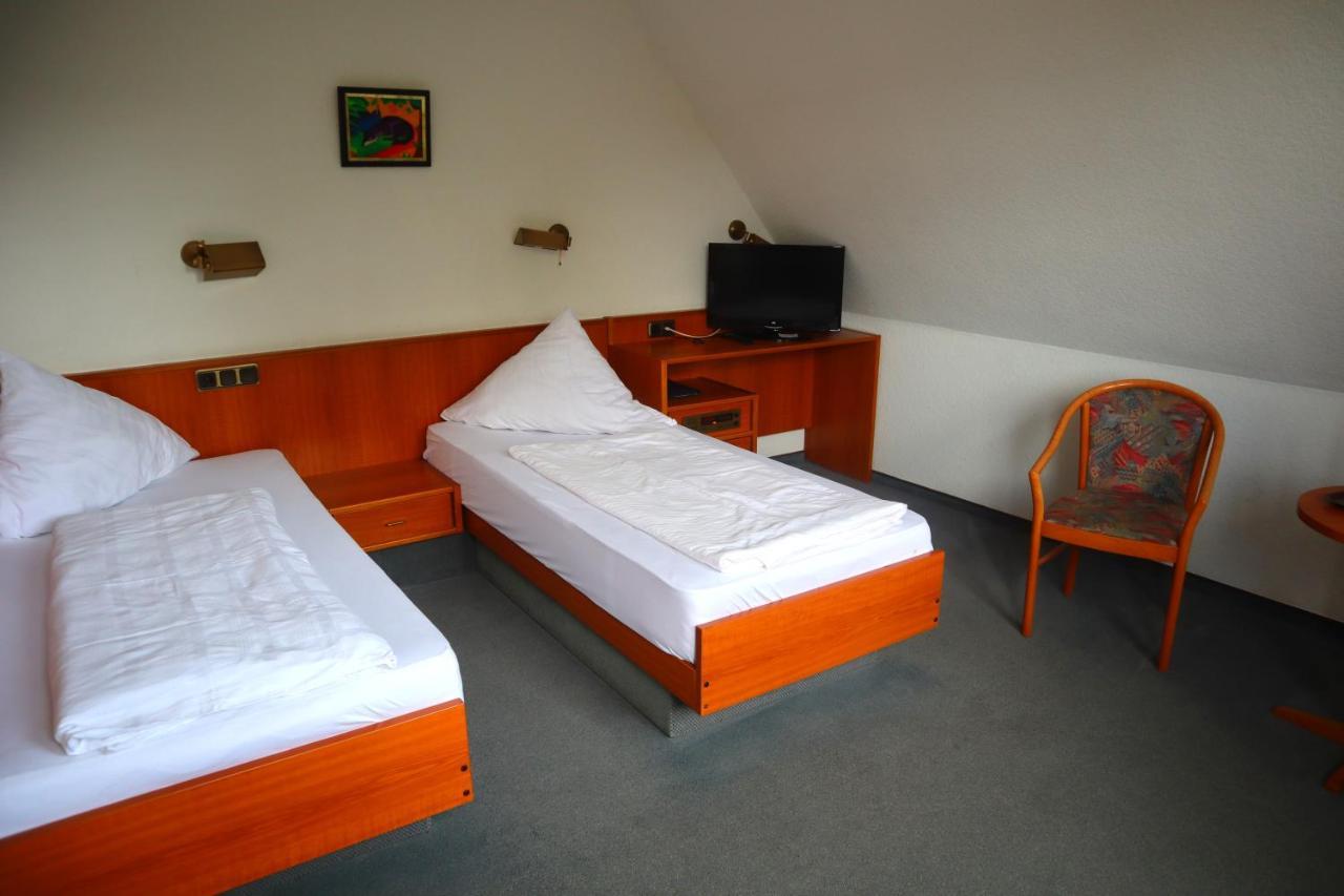 Pension Zur Harburg Hotel Uslar Bagian luar foto