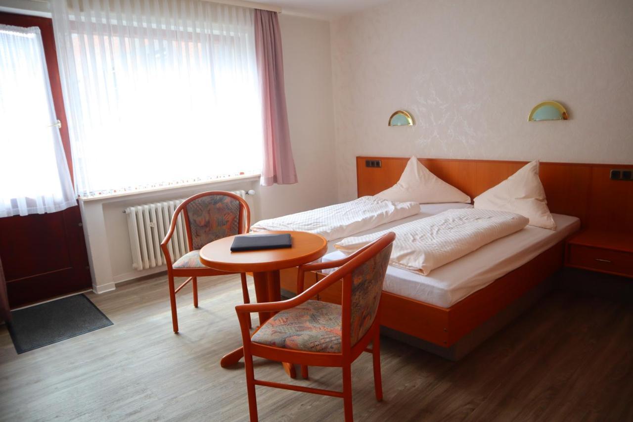 Pension Zur Harburg Hotel Uslar Bagian luar foto