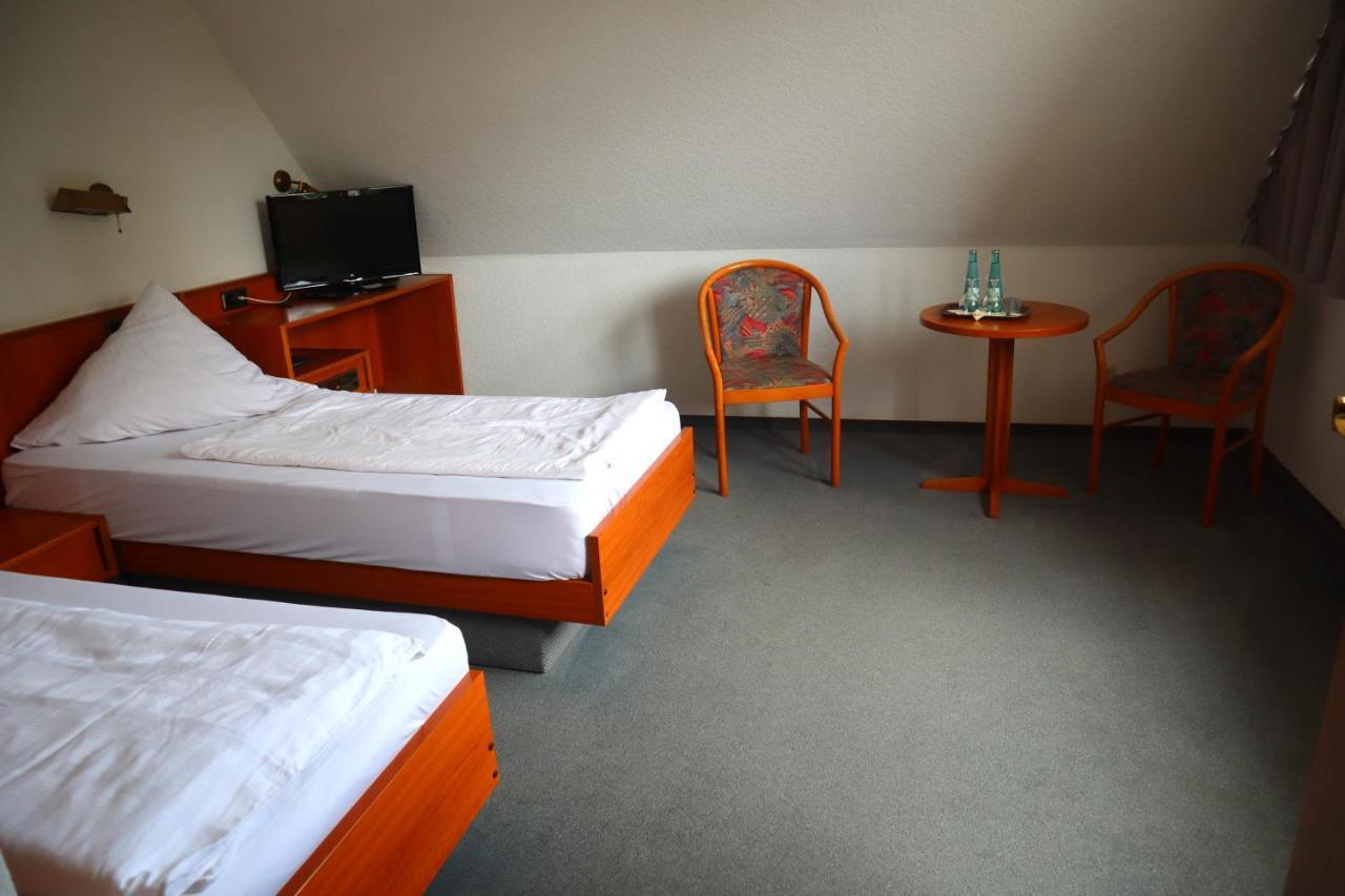 Pension Zur Harburg Hotel Uslar Bagian luar foto