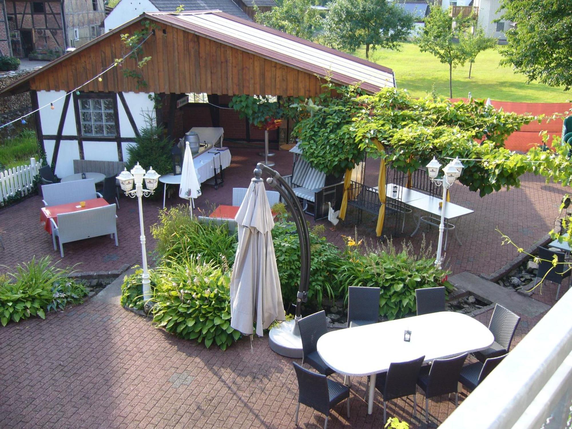 Pension Zur Harburg Hotel Uslar Bagian luar foto