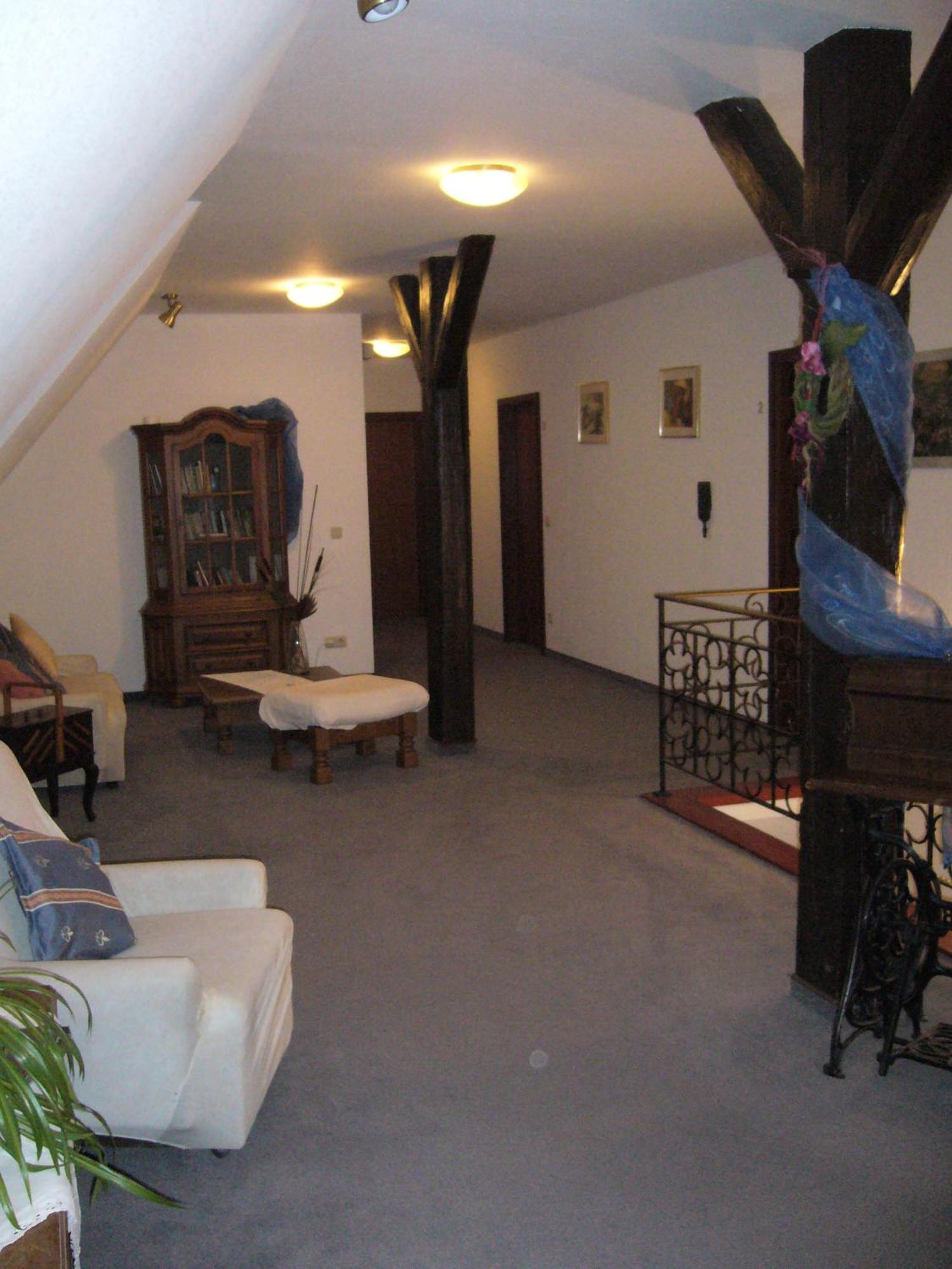 Pension Zur Harburg Hotel Uslar Bagian luar foto